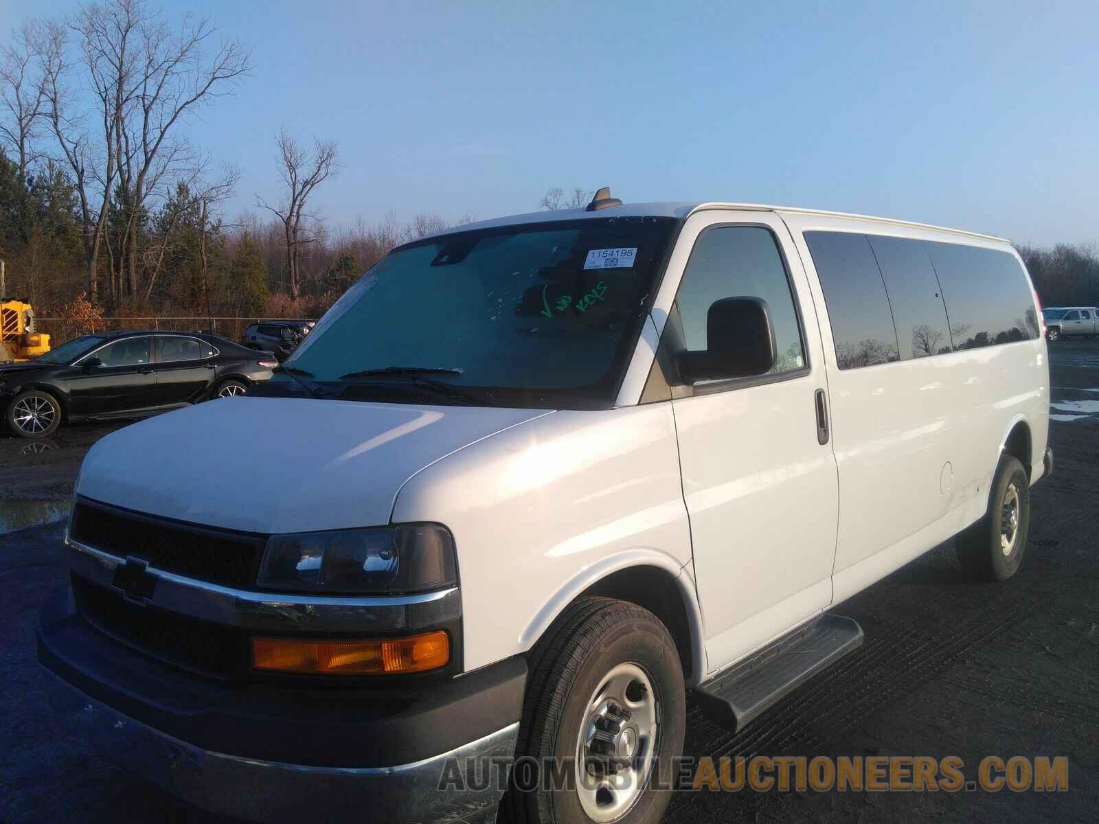 1GAZGPFG2L1171713 Chevrolet Express Passenger 2020