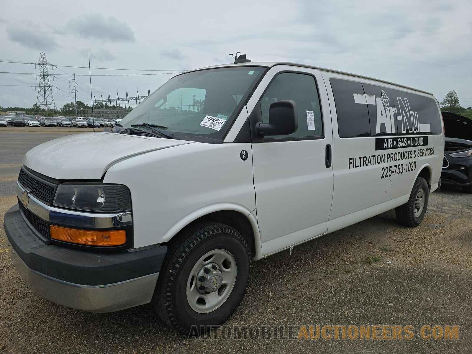 1GAZGPFG6G1215542 Chevrolet Express 2016