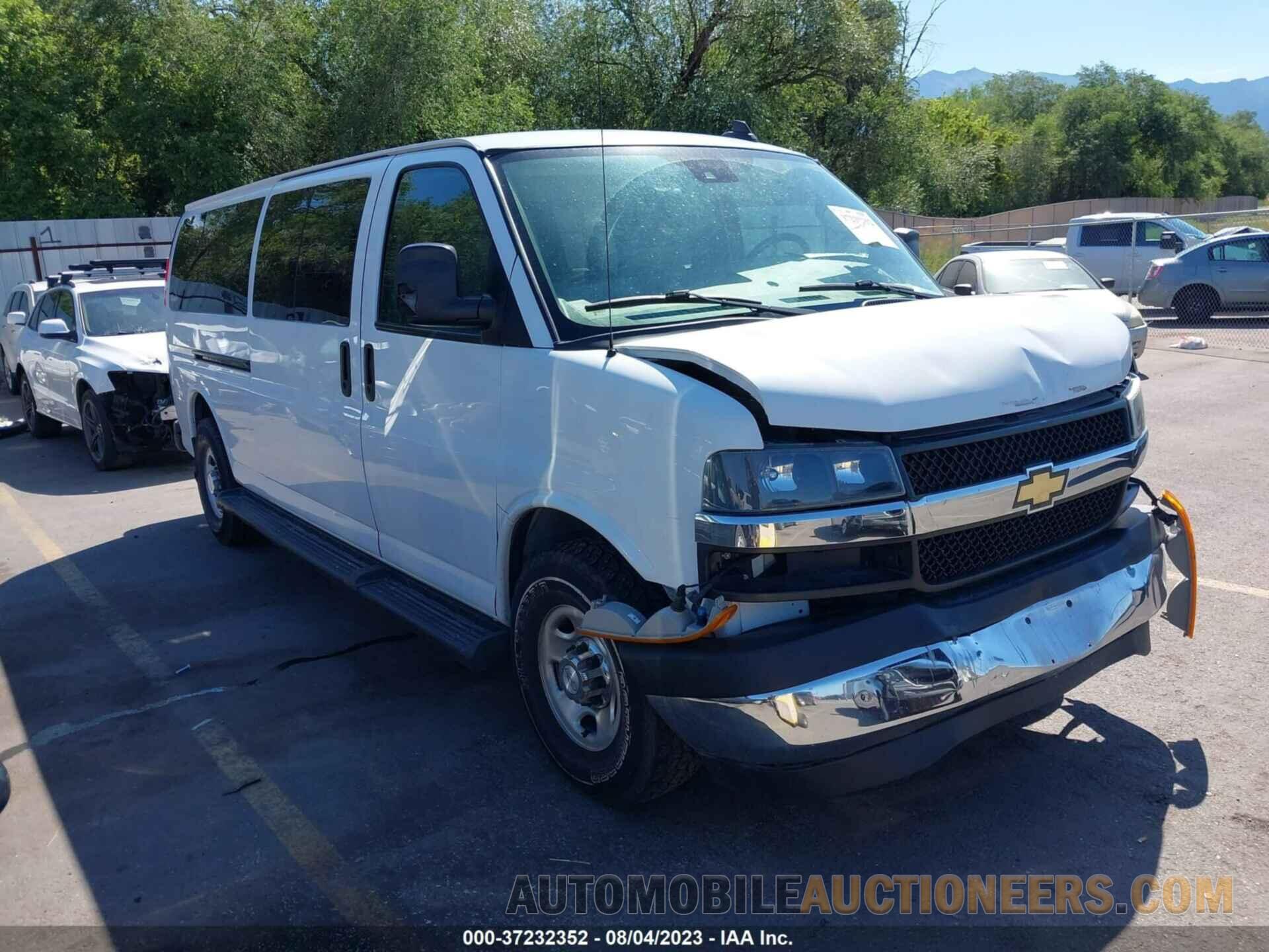 1GAZGPFG8K1195528 CHEVROLET EXPRESS PASSENGER 2019