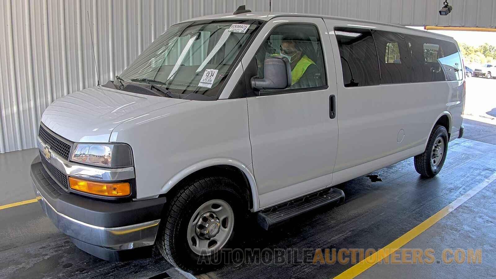 1GAZGPFGXK1190265 Chevrolet Express Passenger 2019