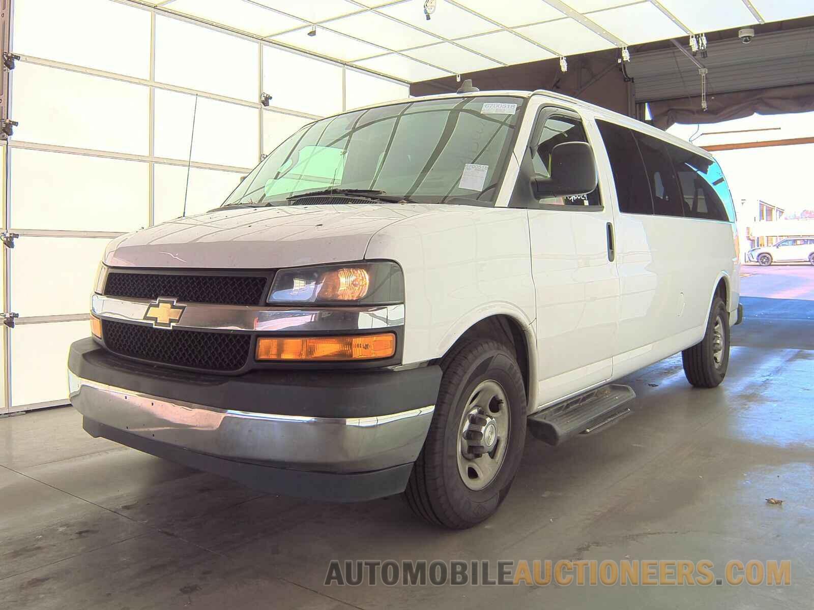 1GAZGPFP0K1161664 Chevrolet Express 2019