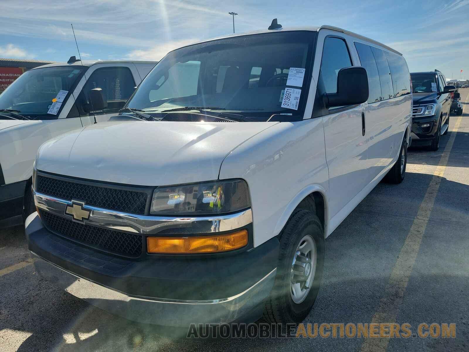 1GAZGPFP2J1265040 Chevrolet Express 2018