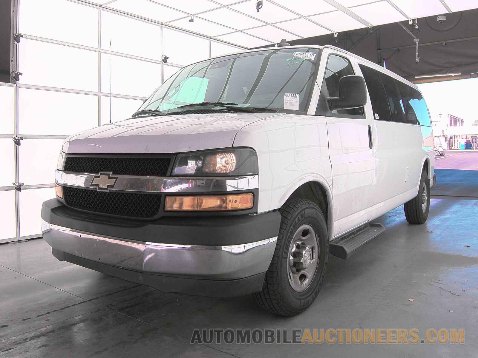 1GAZGPFP2K1165022 Chevrolet Express 2019