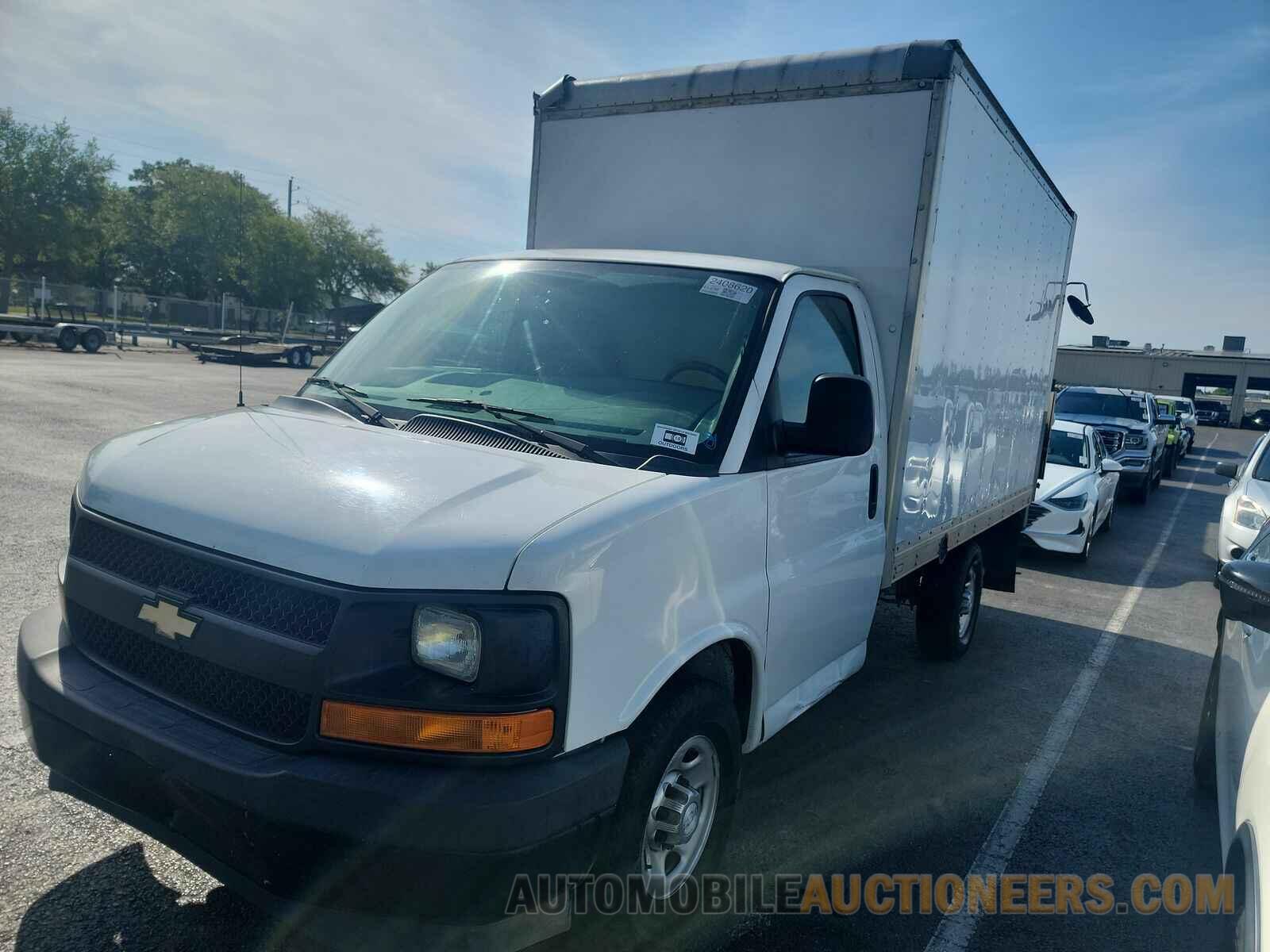 1GB0GRFF6H1286121 Chevrolet Express 2017