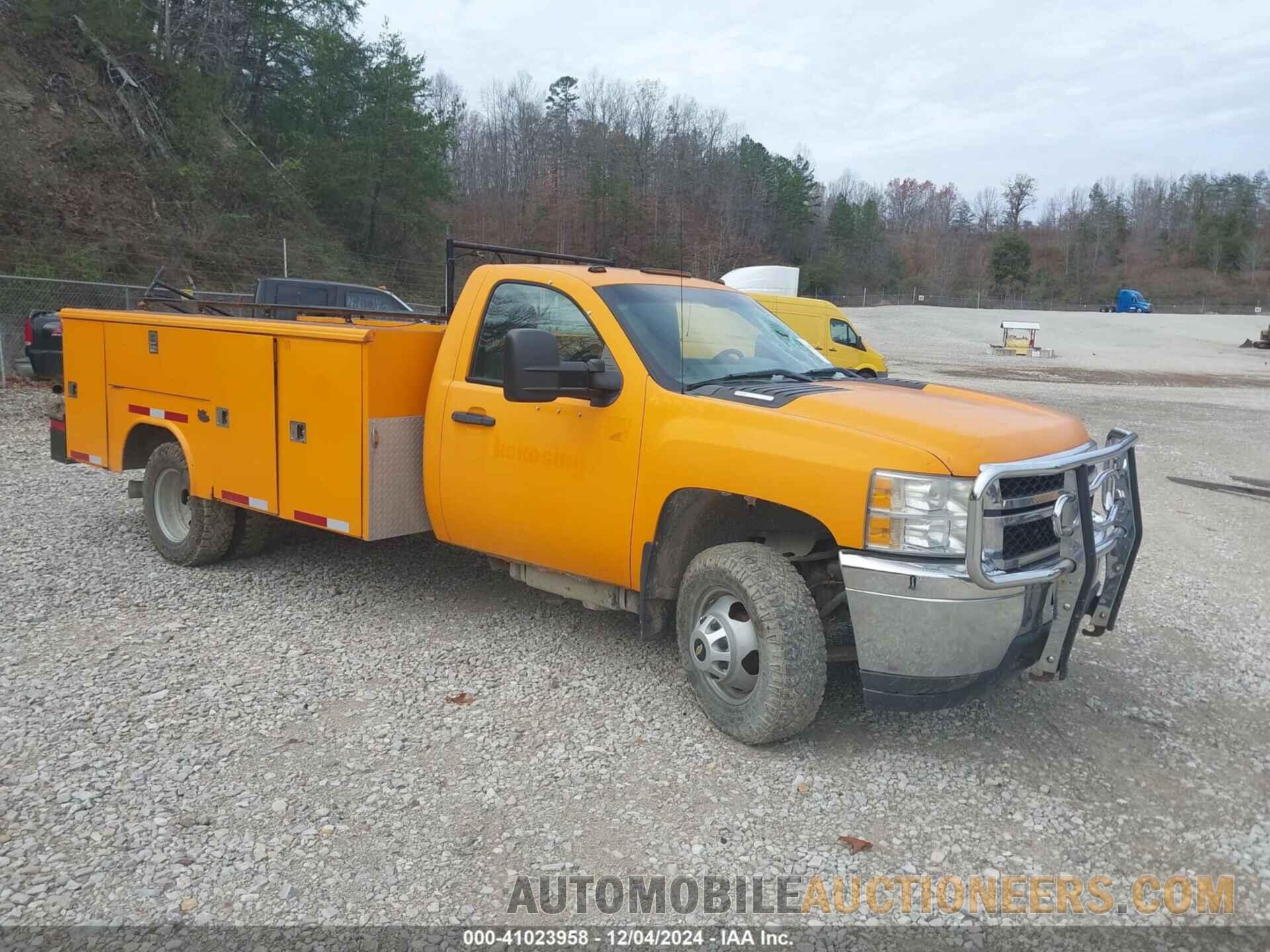 1GB3CZCLXBF153228 CHEVROLET SILVERADO 3500HD CHASSIS 2011