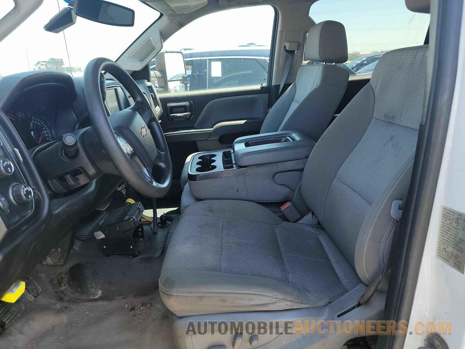 1GC1KUEG9HF213677 Chevrolet Silverado 2500HD 2017