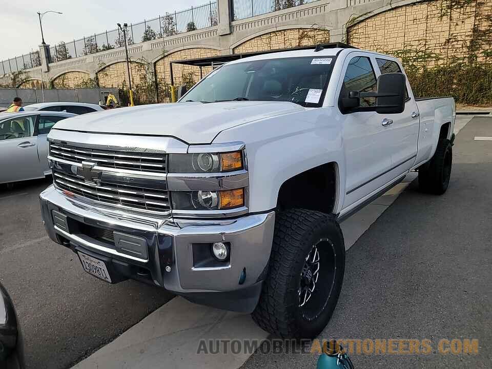 1GC1KWE83FF186932 Chevrolet Silverado 2500HD 2015