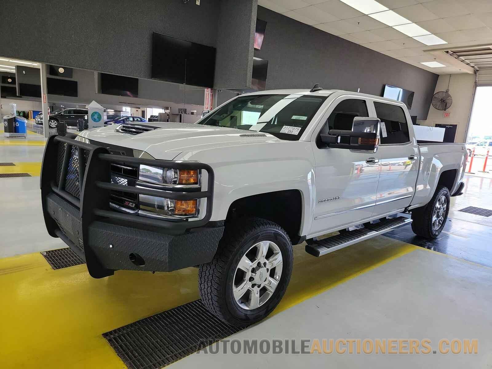 1GC1KWEY2JF139450 Chevrolet Silverado 2500HD 2018