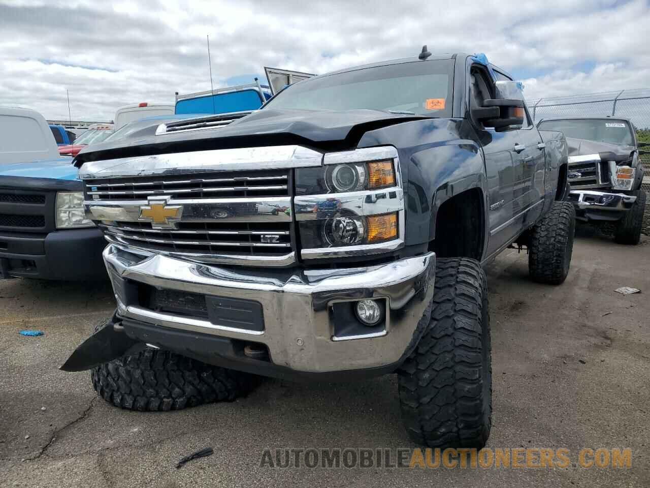 1GC1KWEY5JF102571 CHEVROLET ALL Models 2018