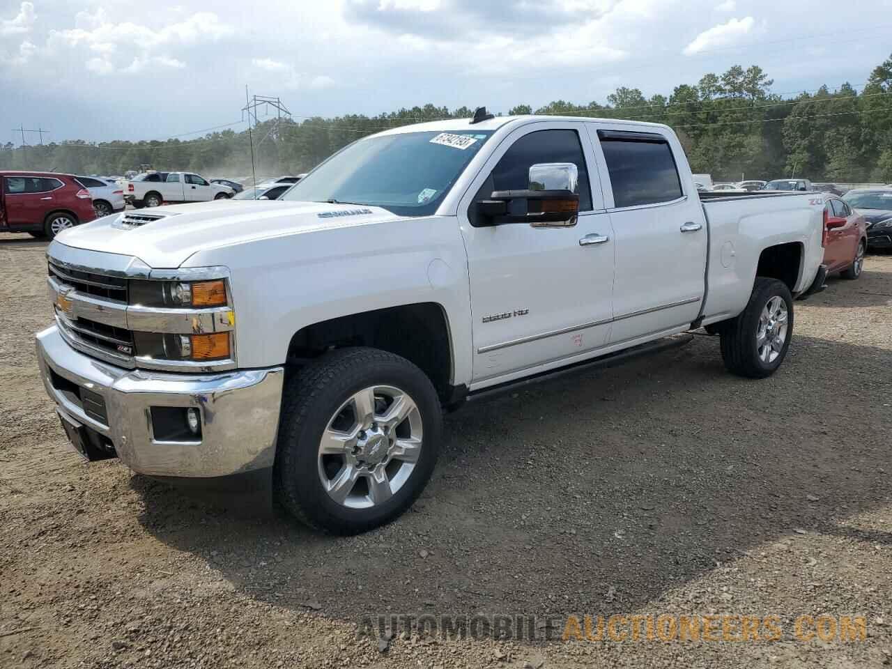 1GC1KWEYXJF266740 CHEVROLET ALL Models 2018