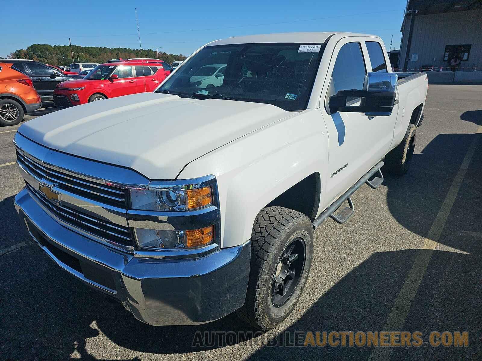 1GC2KUEGXFZ118254 Chevrolet Silverado 2500HD 2015