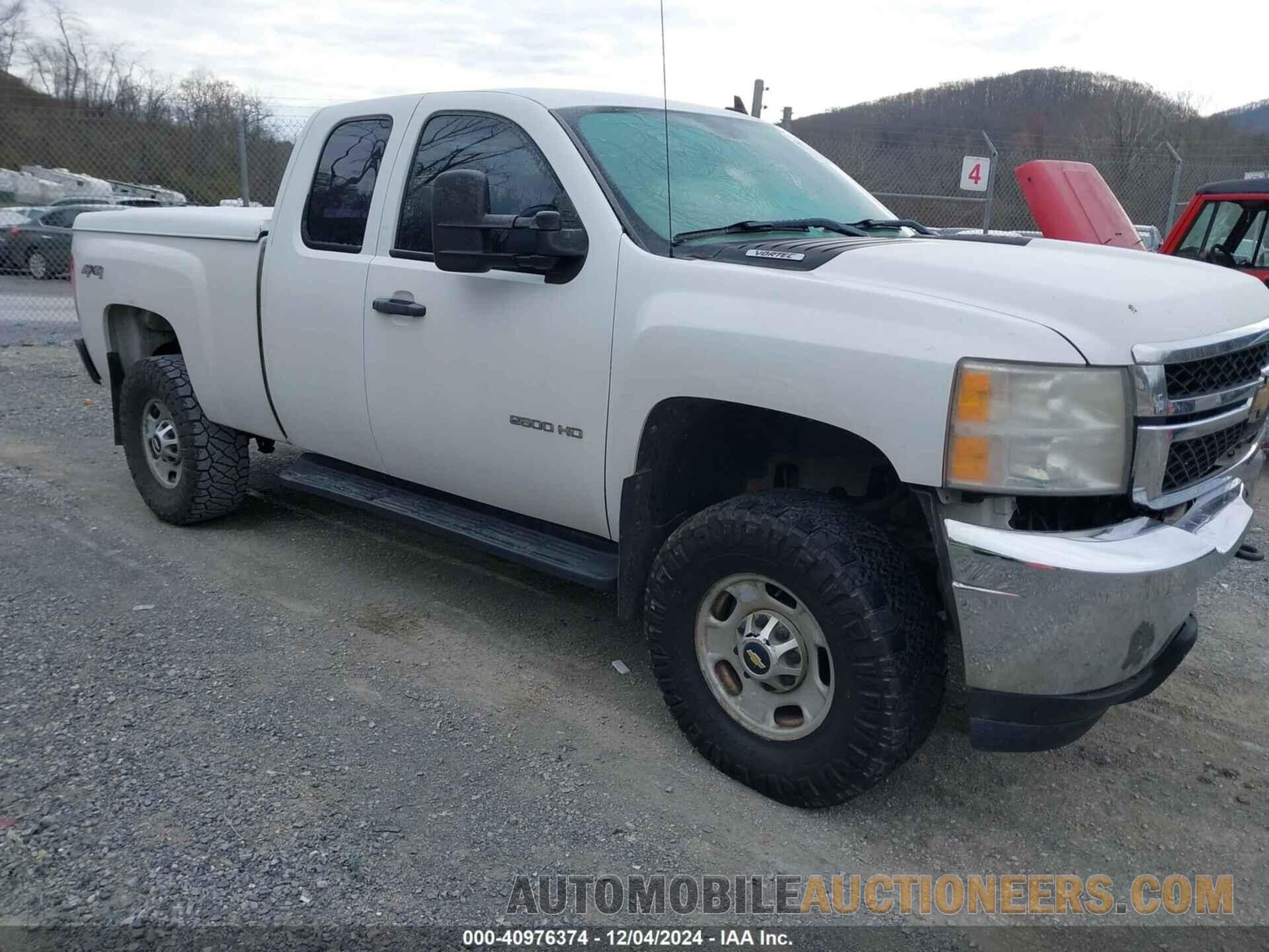 1GC2KVCG2BZ402304 CHEVROLET SILVERADO 2500HD 2011