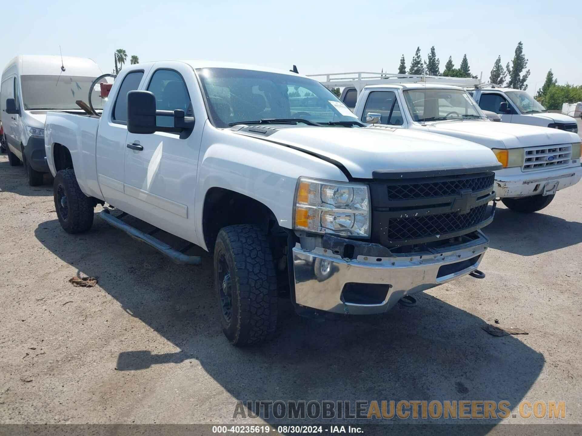 1GC2KXCGXDZ105540 CHEVROLET SILVERADO 2500HD 2013