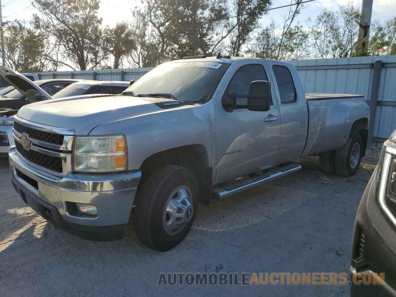 1GC5K1C8XBZ292990 CHEVROLET ALL Models 2011