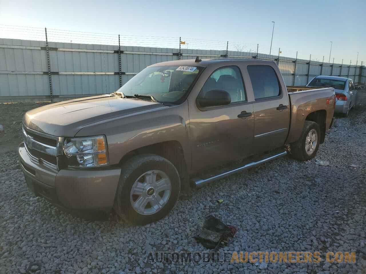 1GCPKSE3XBF216056 CHEVROLET ALL Models 2011