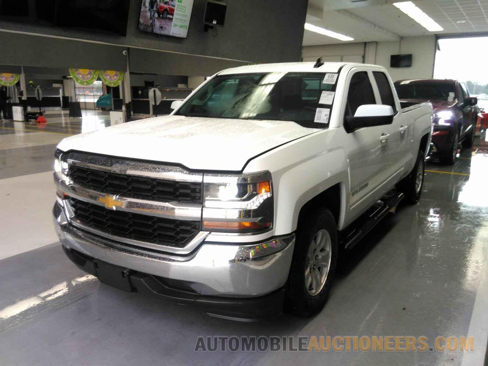 1GCRCREH8JZ176910 Chevrolet Silverado 1500 2018