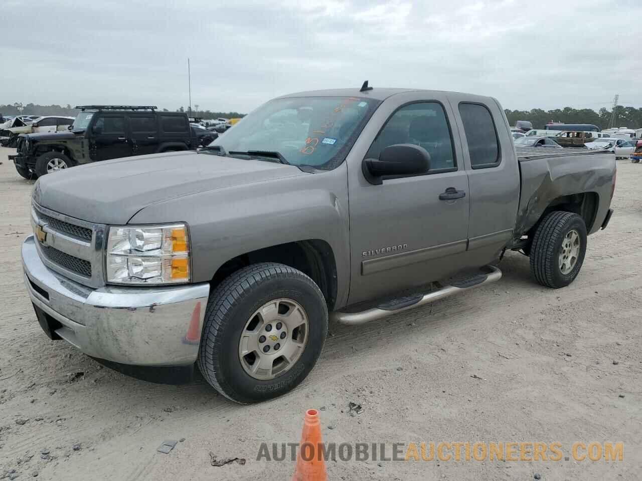 1GCRCSE05DZ216236 CHEVROLET ALL Models 2013