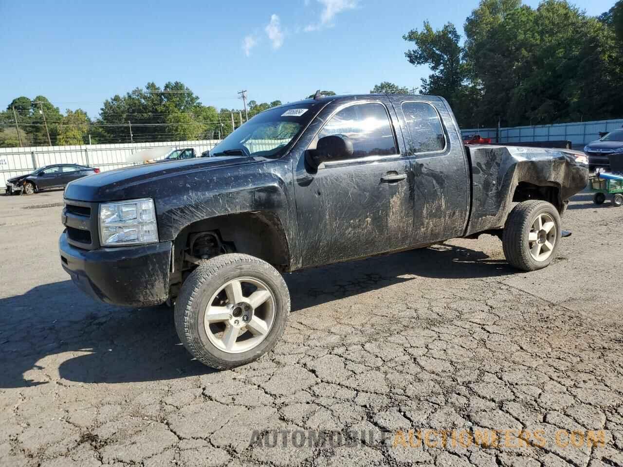 1GCRKREA0BZ213536 CHEVROLET ALL Models 2011