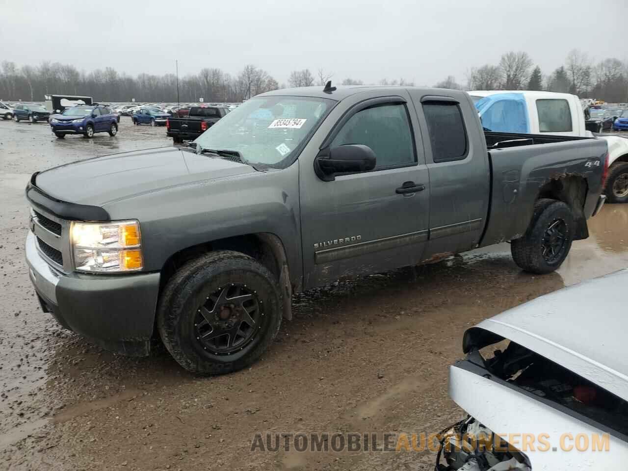 1GCRKREA3BZ245025 CHEVROLET ALL Models 2011