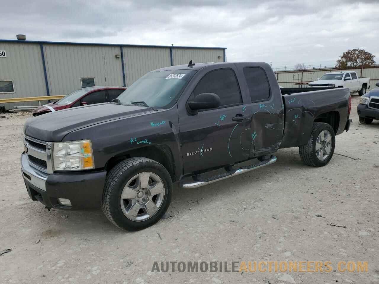 1GCRKSE32BZ122793 CHEVROLET ALL Models 2011