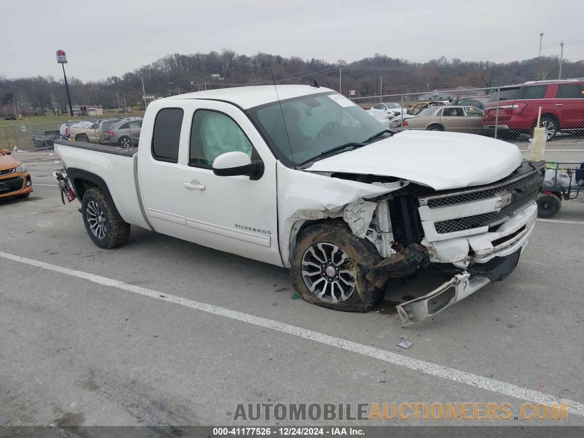 1GCRKSE36BZ139323 CHEVROLET SILVERADO 1500 2011