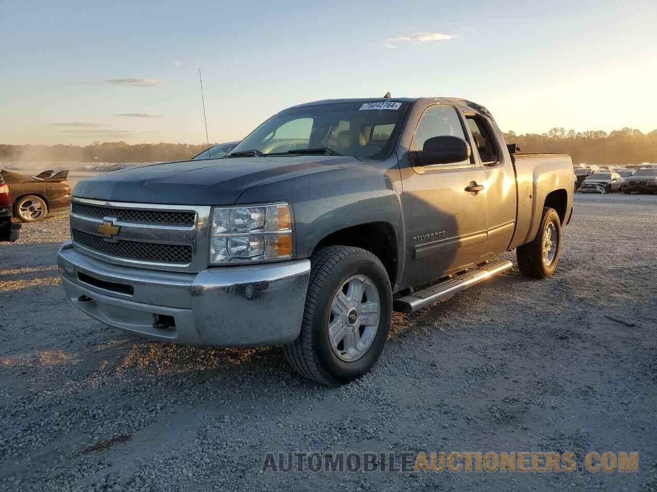 1GCRKSE70DZ365038 CHEVROLET ALL Models 2013