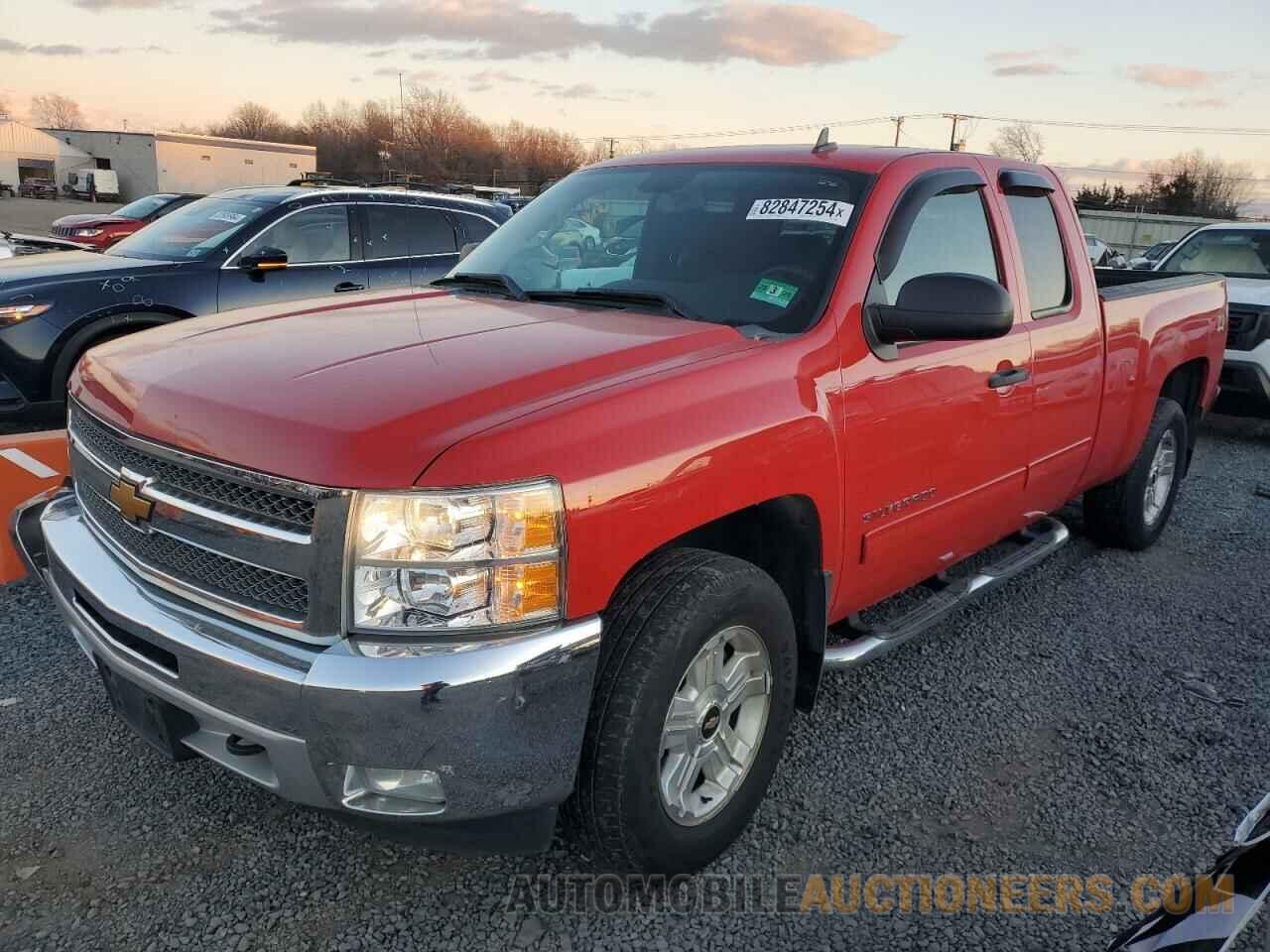 1GCRKSE75DZ300993 CHEVROLET ALL Models 2013