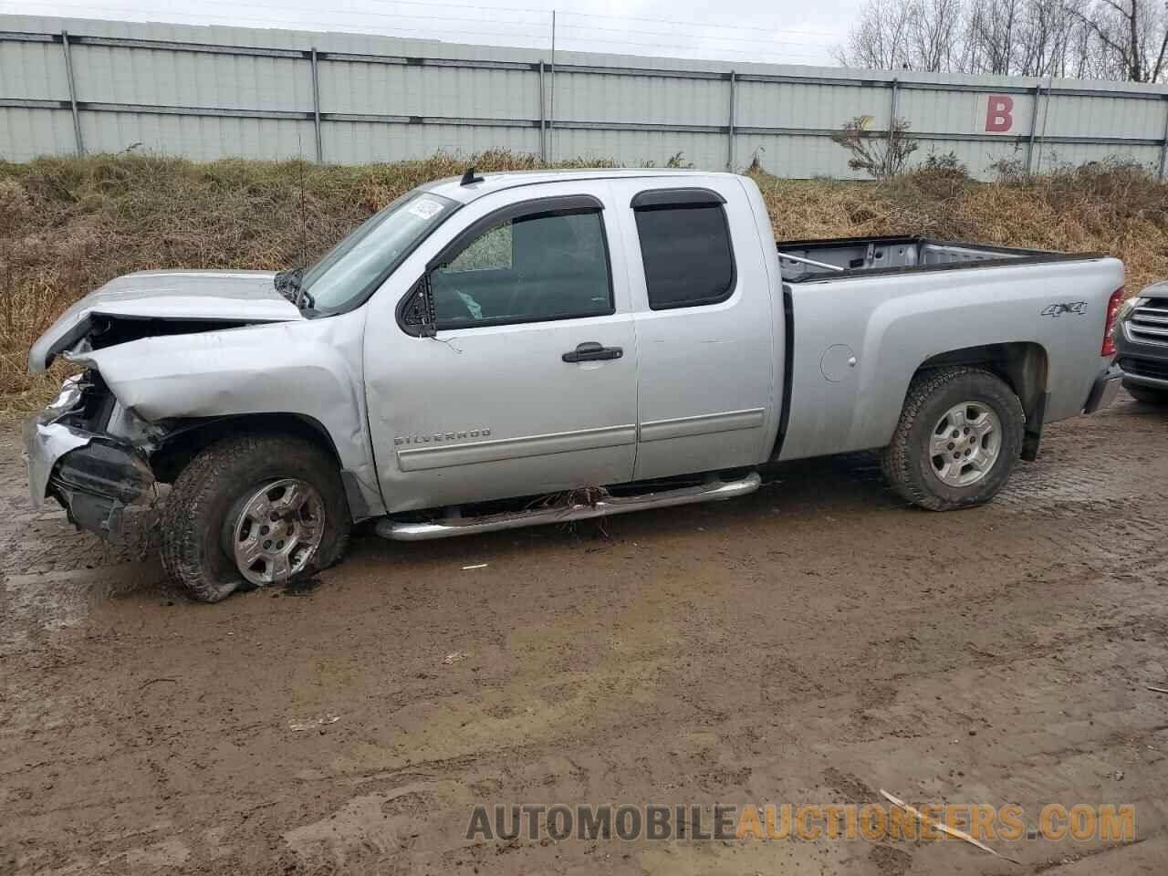 1GCRKSE75DZ368355 CHEVROLET ALL Models 2013