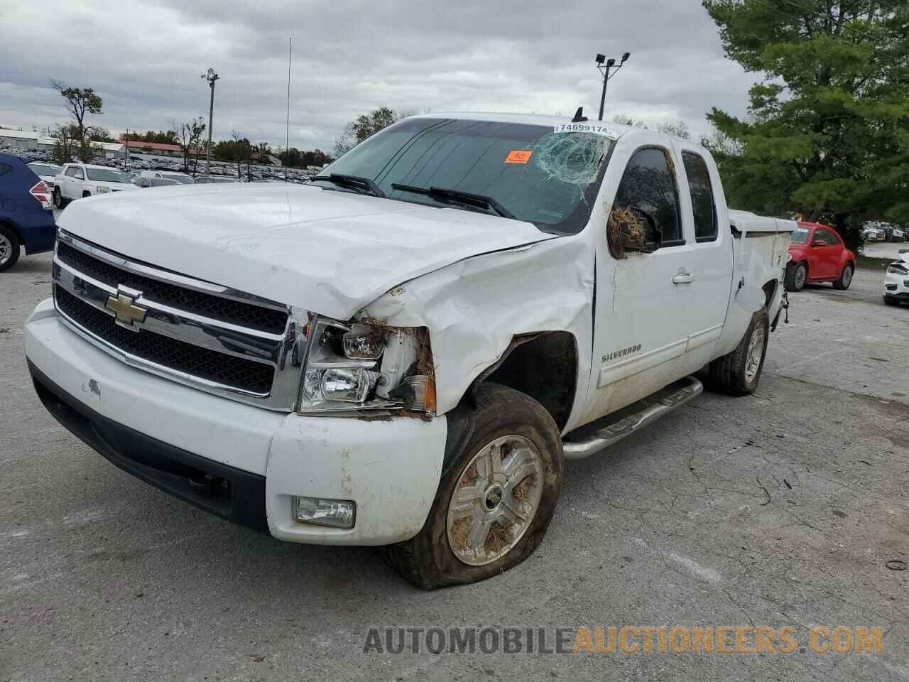 1GCRKTE37BZ418480 CHEVROLET ALL Models 2011