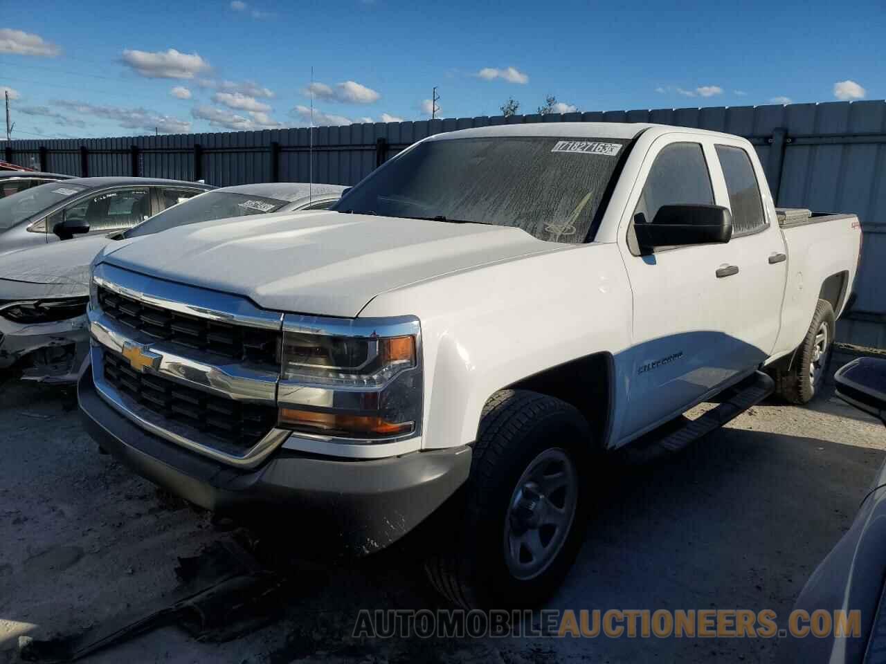 1GCVKNEH3JZ200623 CHEVROLET ALL Models 2018