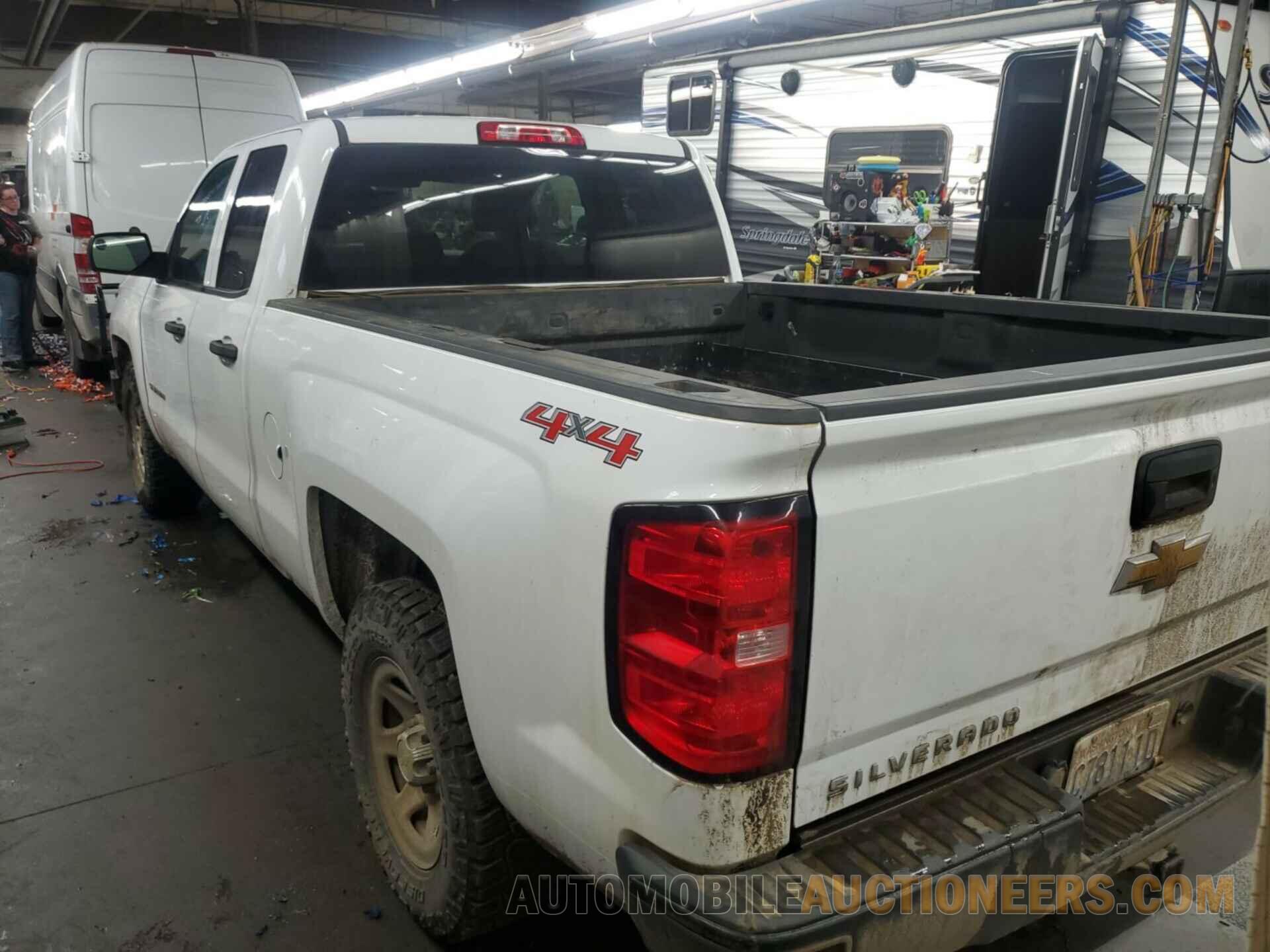 1GCVKPEH0FZ388696 CHEVROLET SILVERADO 1500 2015