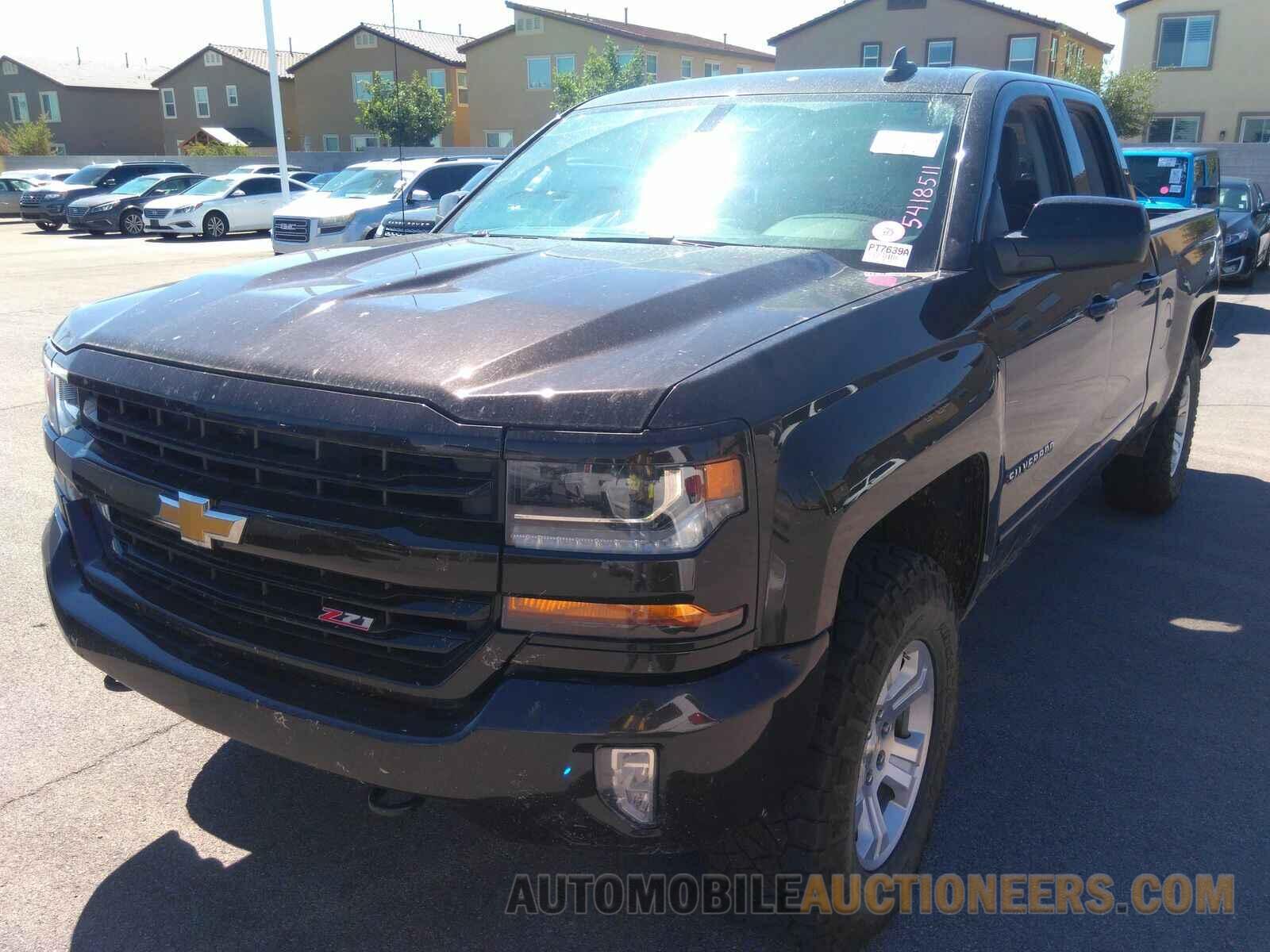 1GCVKREC0JZ205421 Chevrolet Silverado 1500 2018