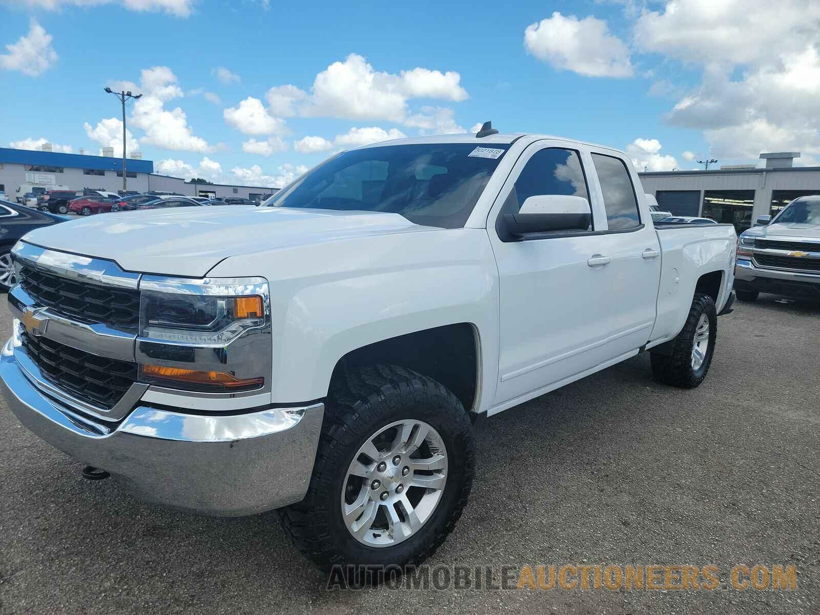 1GCVKREC5JZ167880 Chevrolet Silverado 1500 2018