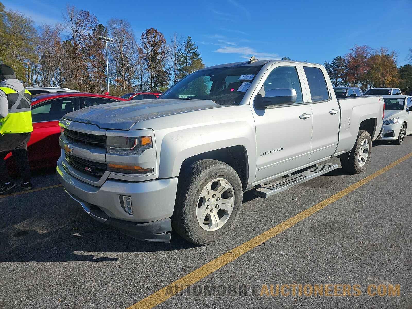 1GCVKREC7JZ357549 Chevrolet Silverado 1500 2018