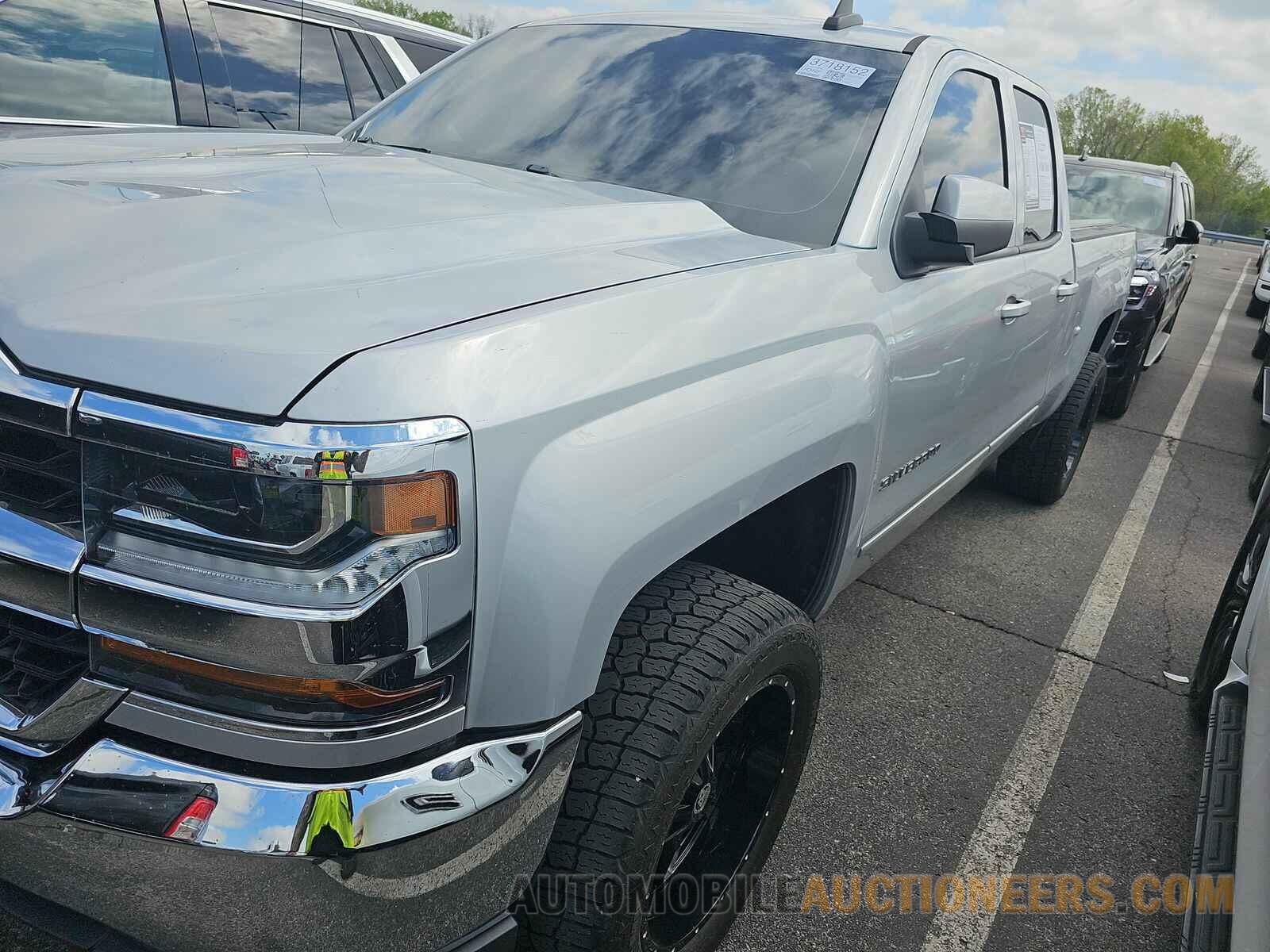 1GCVKREH3JZ310630 Chevrolet Silverado 1500 2018