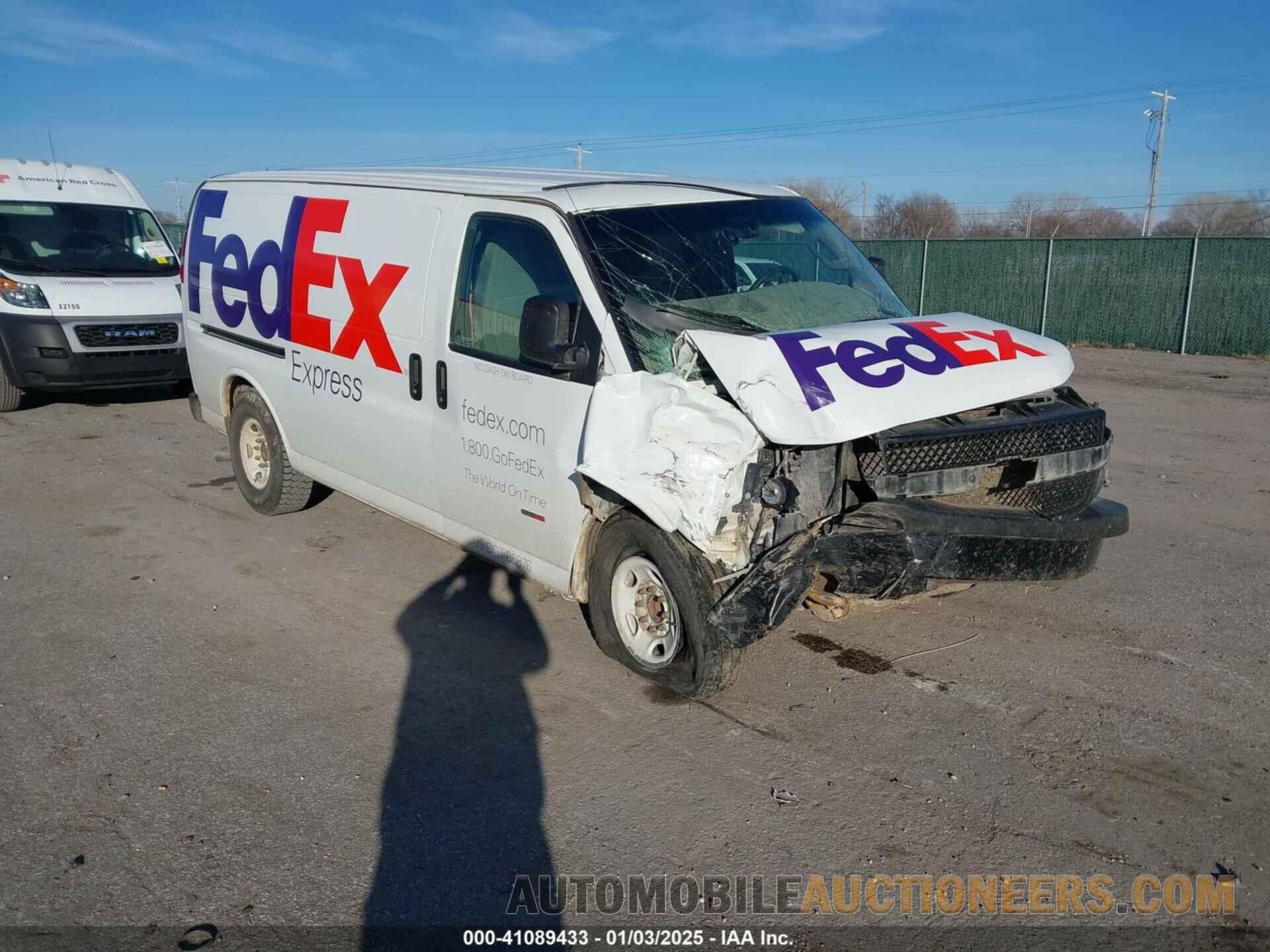 1GCWGAF17K1253180 CHEVROLET EXPRESS 2500 2019