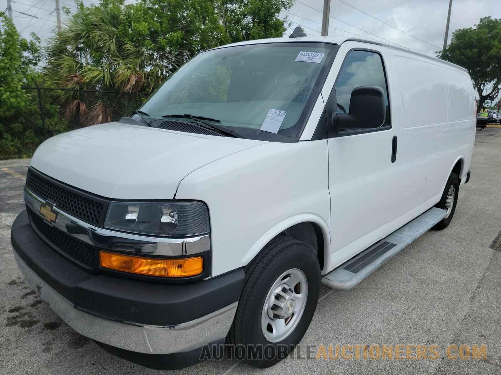 1GCWGAF74M1311933 Chevrolet Express 2500 2021