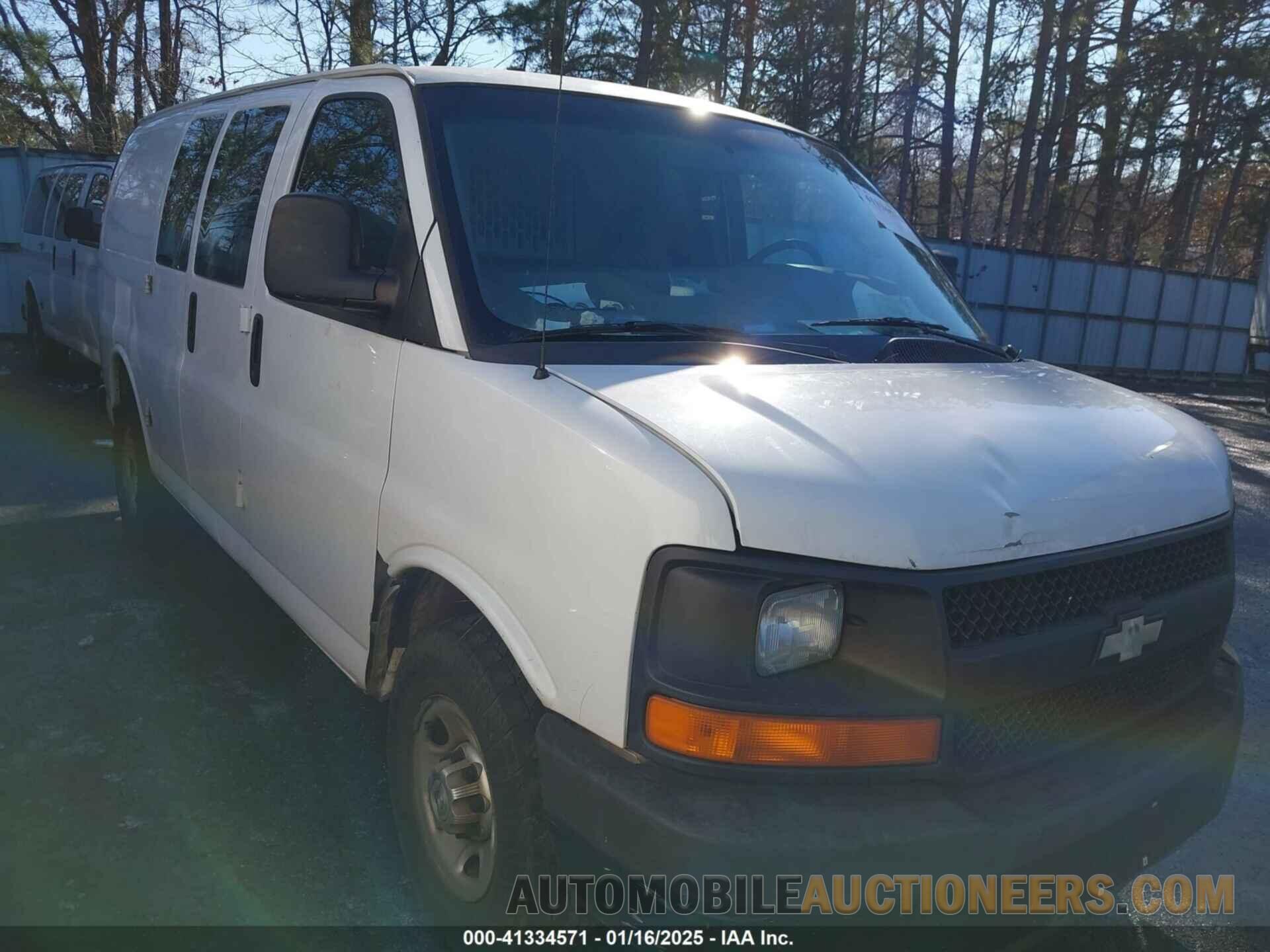 1GCWGAFF1G1232151 CHEVROLET EXPRESS 2500 2016