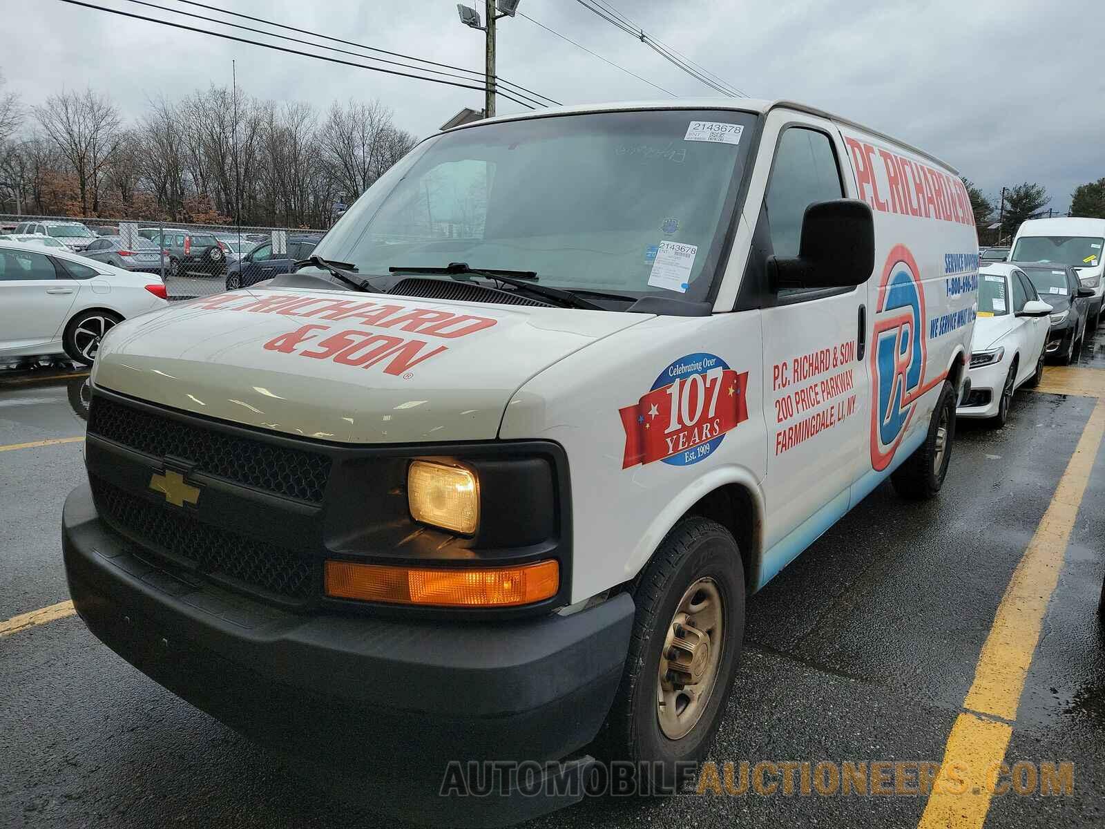 1GCWGAFF7H1352683 Chevrolet Express 2500 2017