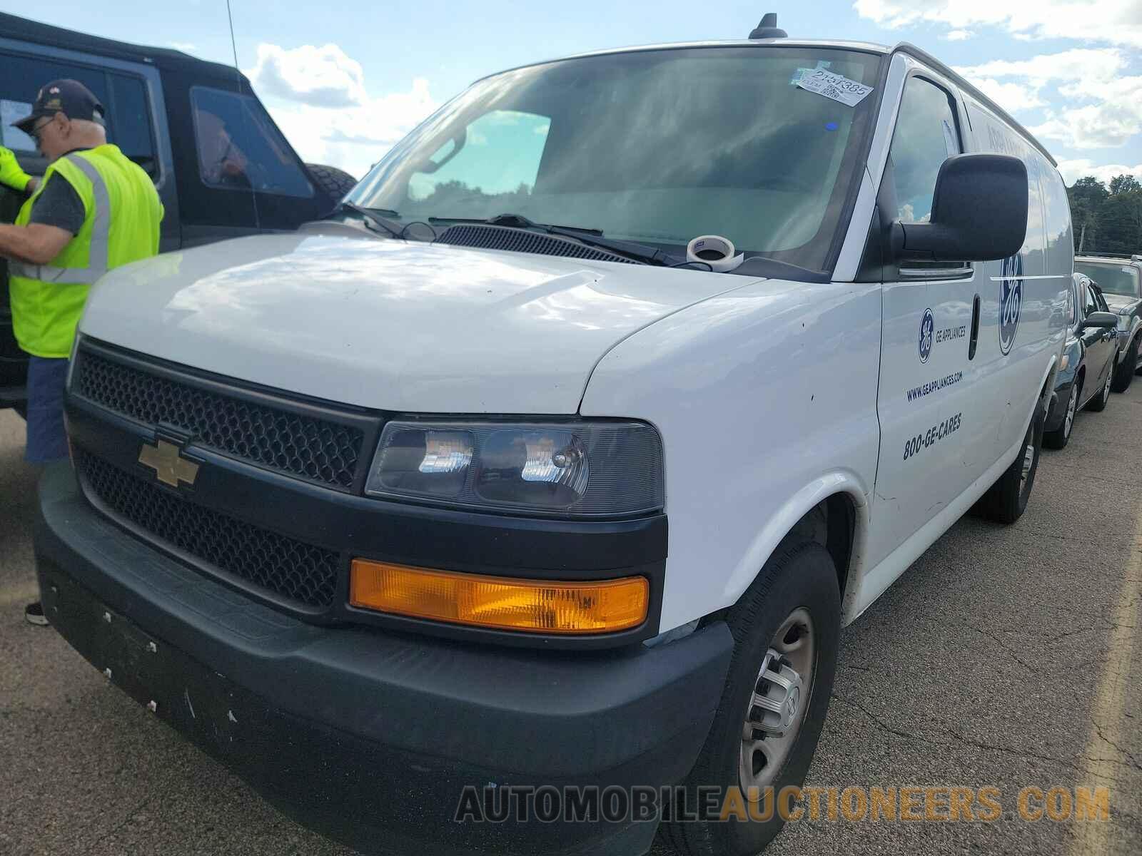 1GCWGAFG1J1237172 Chevrolet Express 2500 2018