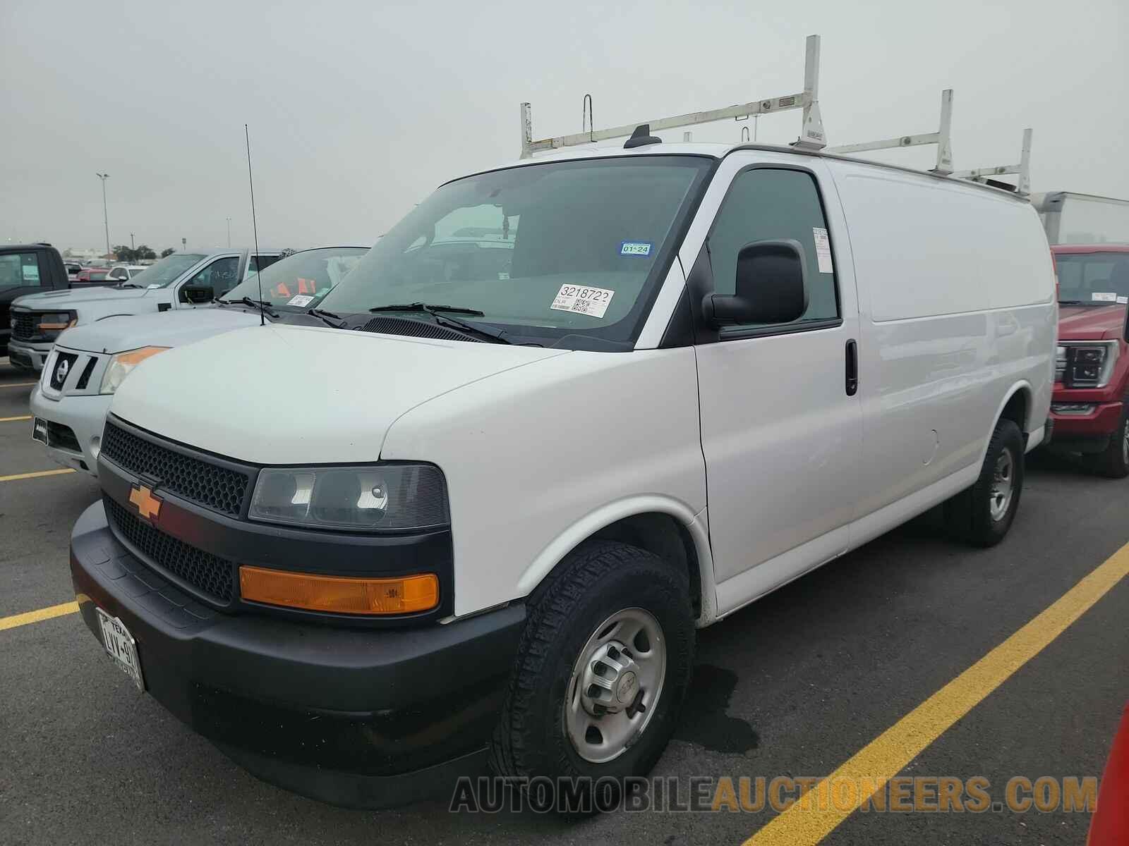 1GCWGAFG2J1338611 Chevrolet Express 2500 2018