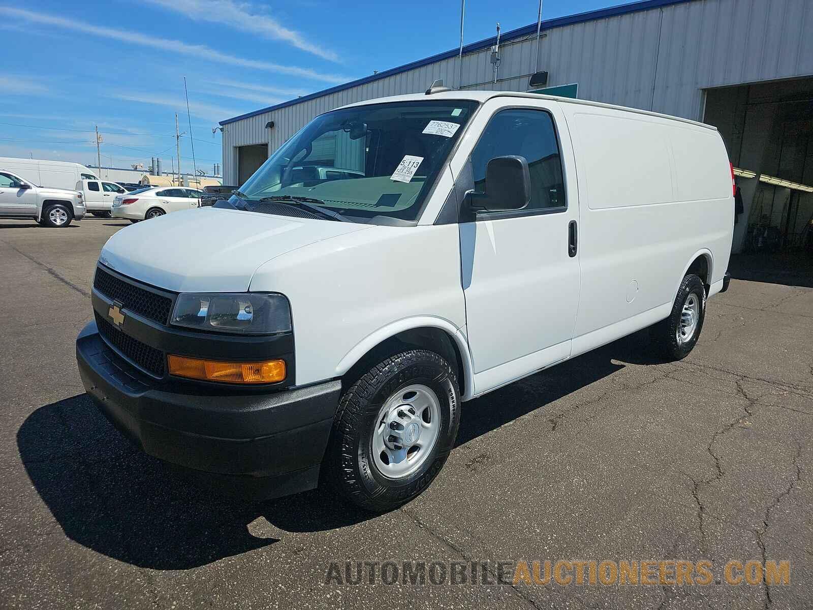 1GCWGAFG4J1338383 Chevrolet Express 2500 2018