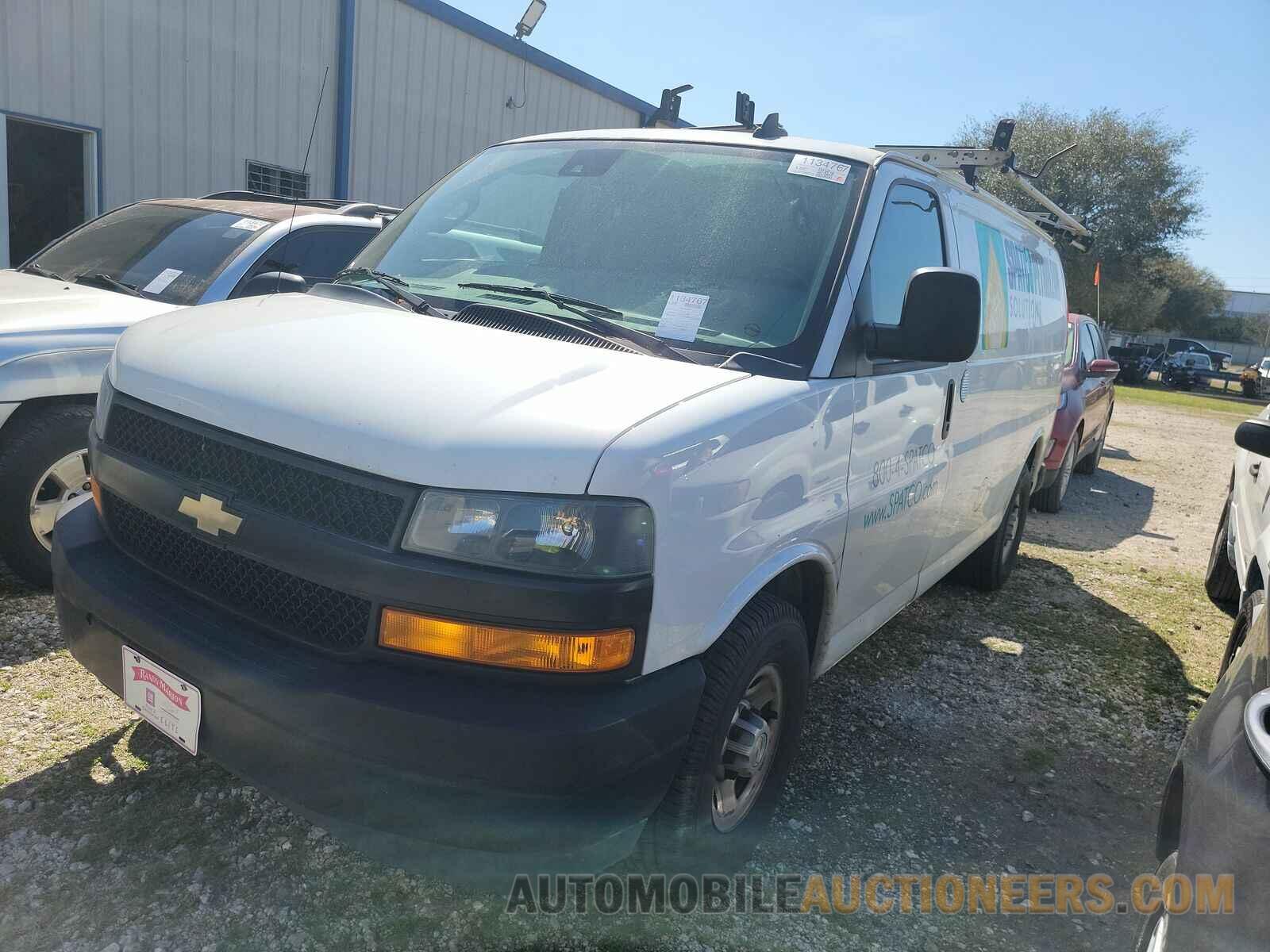 1GCWGAFG4K1221498 Chevrolet Express 2500 2019