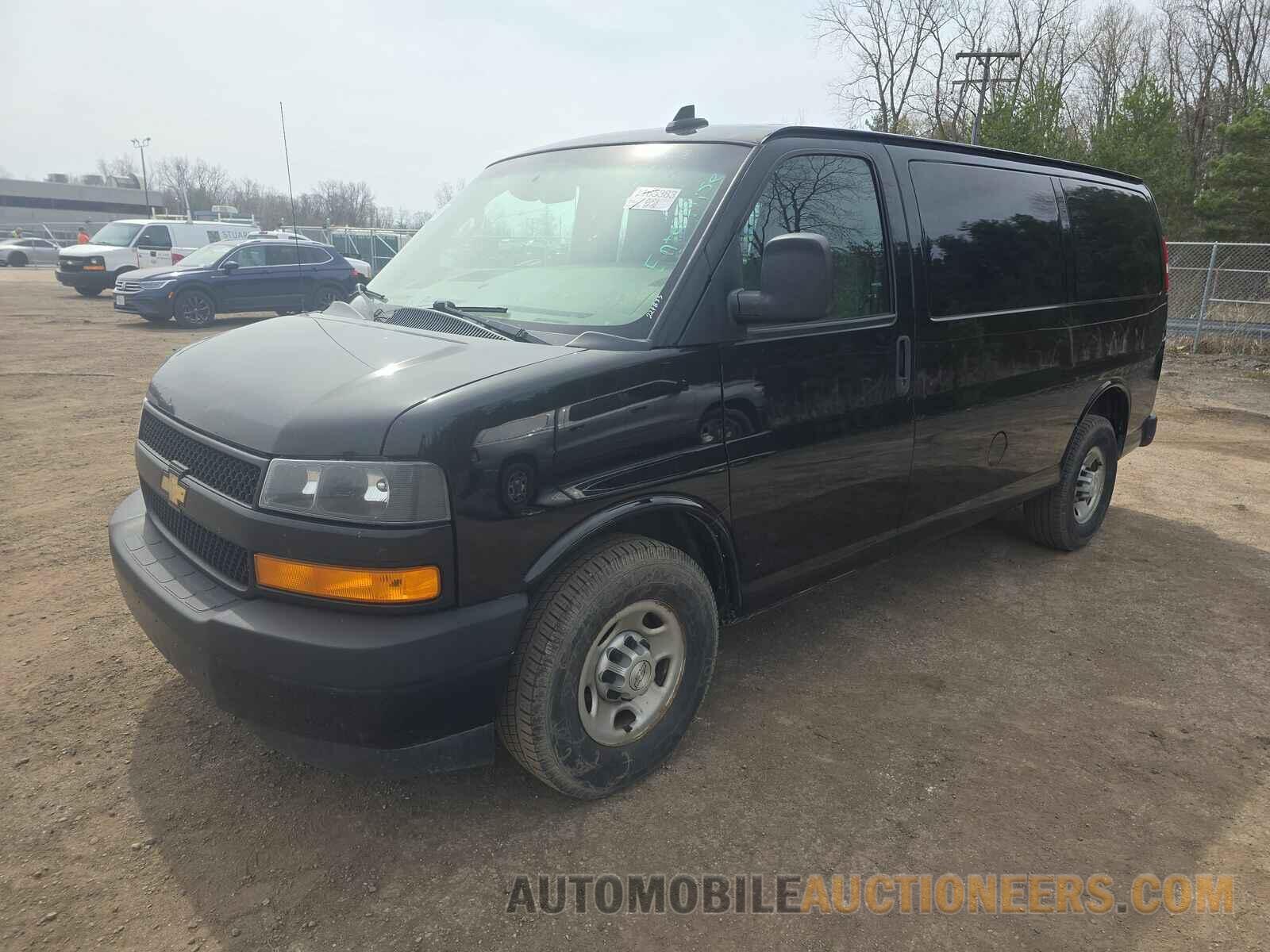 1GCWGAFGXJ1242337 Chevrolet Express 2500 2018