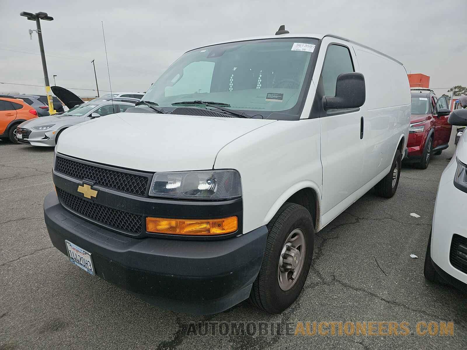 1GCWGAFP0M1261094 Chevrolet Express 2500 2021