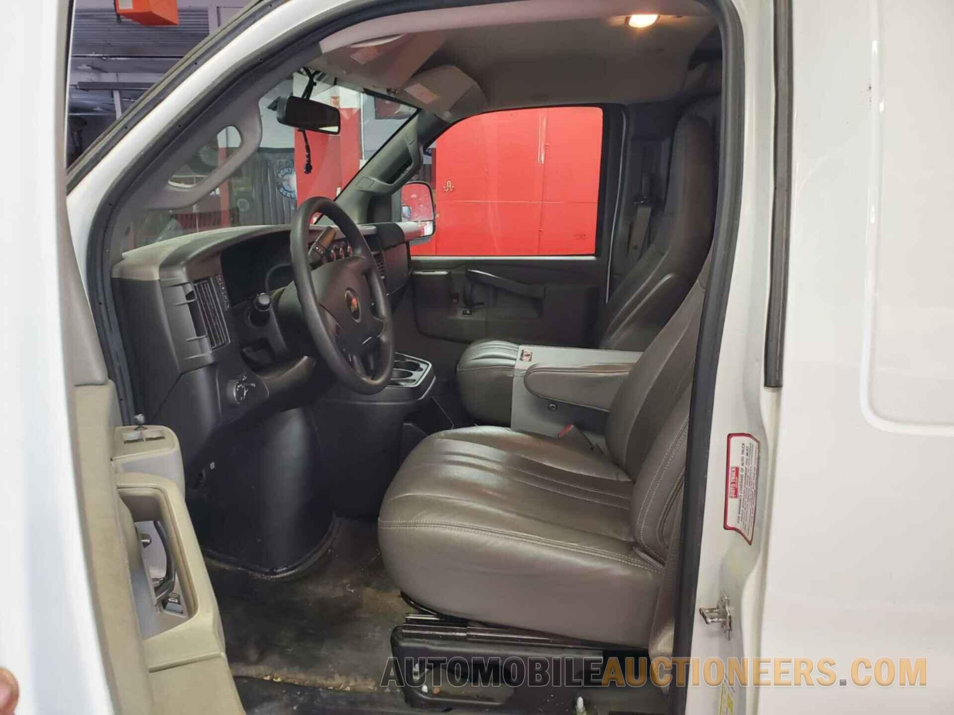 1GCWGAFP1J1335313 CHEVROLET EXPRESS CARGO VAN 2018