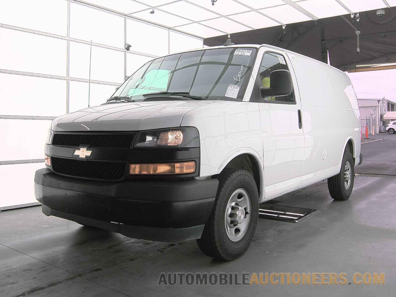 1GCWGAFP2J1301557 Chevrolet Express 2500 2018