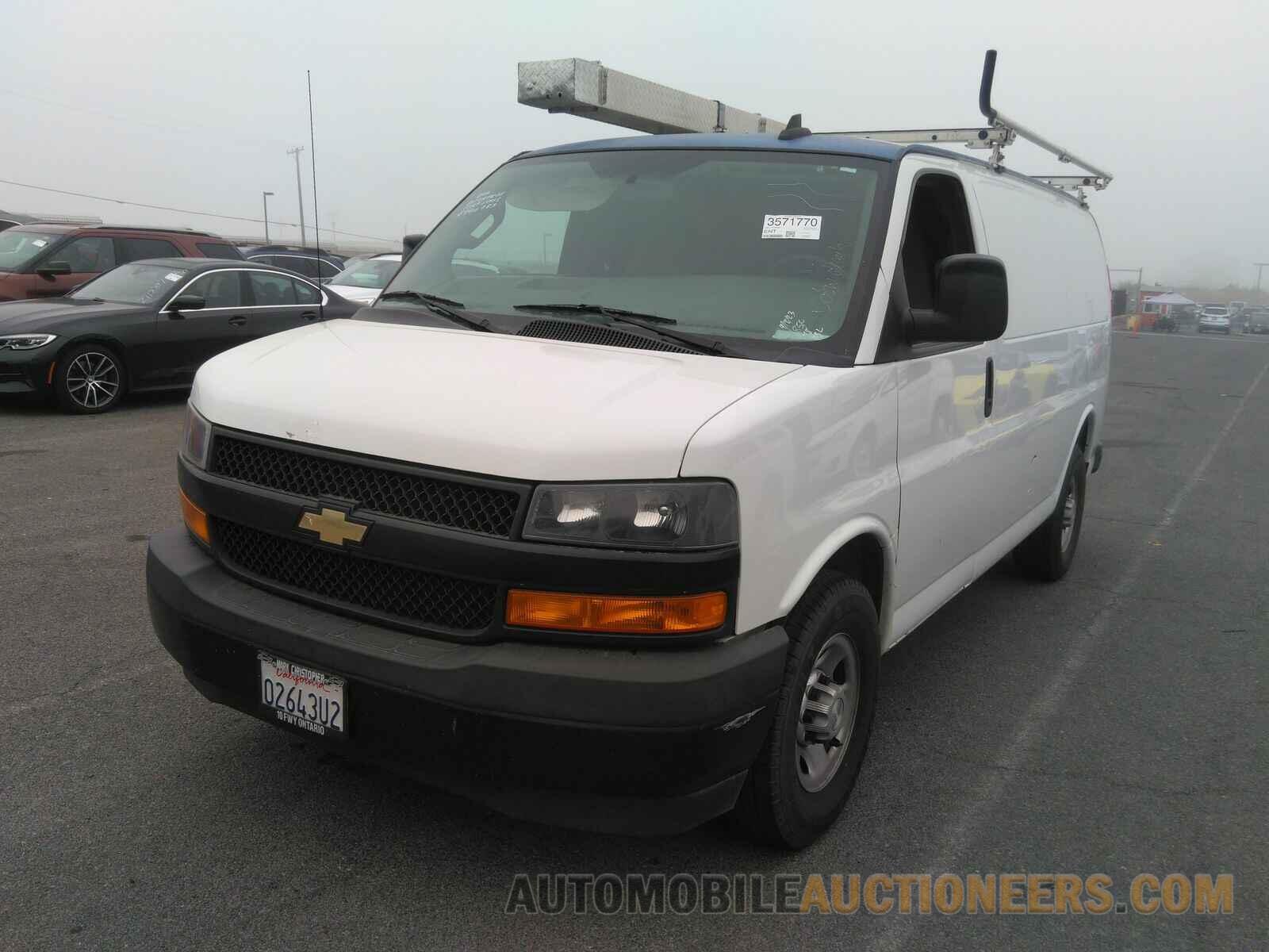 1GCWGAFP3J1344451 Chevrolet Express Cargo Van 2018