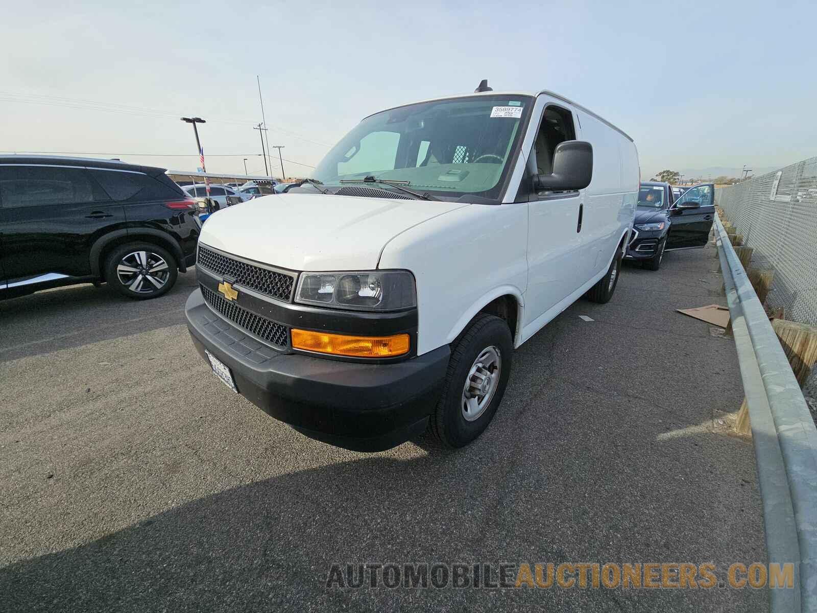 1GCWGAFP3M1301507 Chevrolet Express 2500 2021