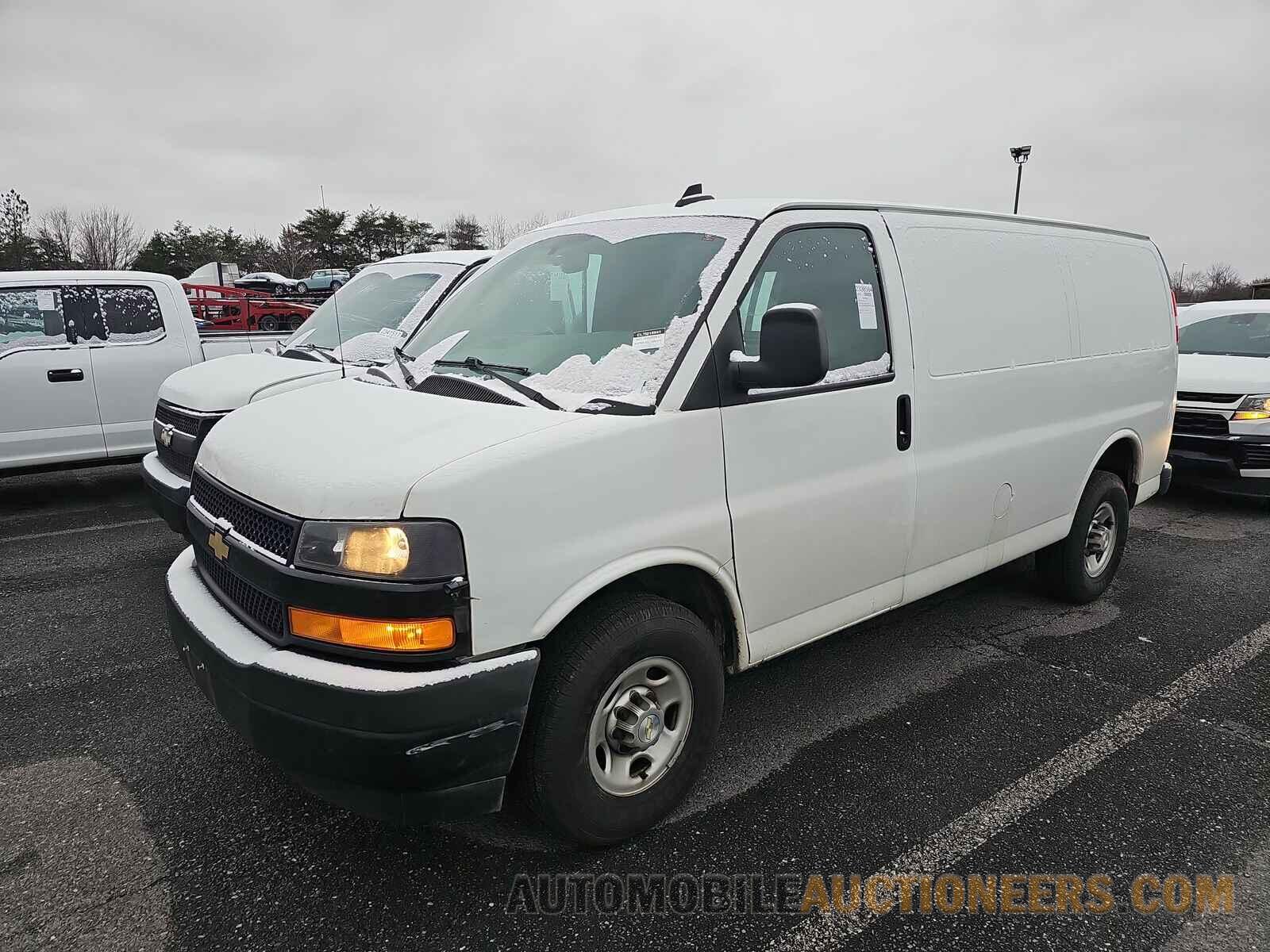 1GCWGAFP4M1215641 Chevrolet Express 2500 2021